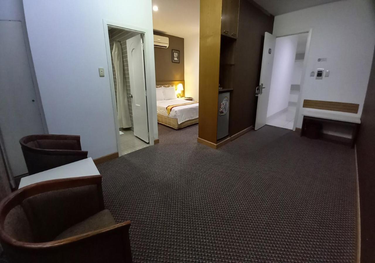 Khai Hoan Apartment Hotel Thành Pho Ho Chí Minh Esterno foto